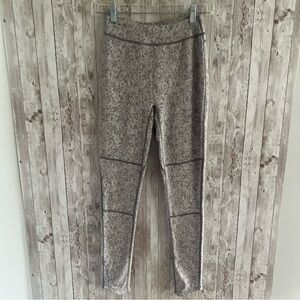 Gymshark Textured Gray Leggings Full Length Small Knit Athleisure